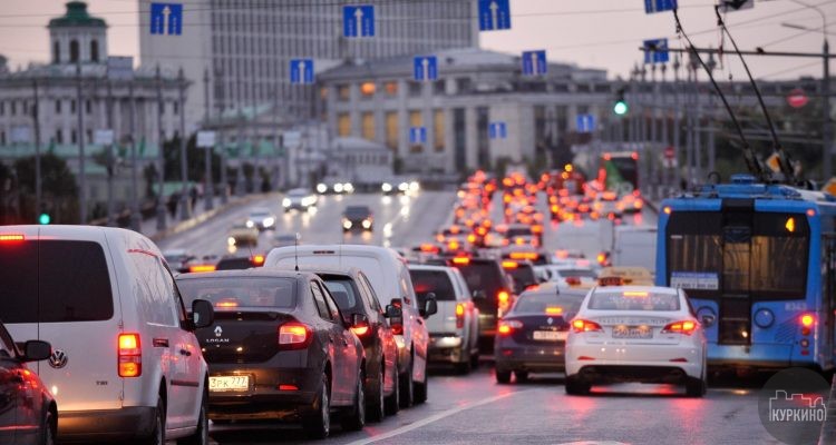 Жители Подмосковья помогут ликвидировать пробки на дорогах