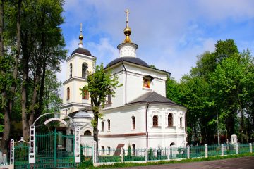 В храме Владимирской иконы Божией Матери освятили колокола
